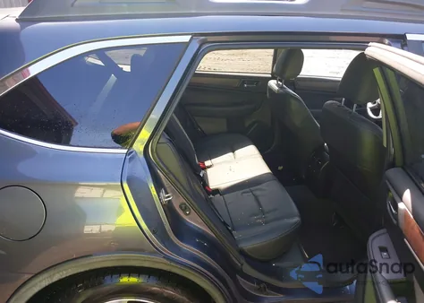 2015 Subaru Outback 2.5I Limited z USA, uszkodzony, nr VIN 4S4BSBNCXF3316607